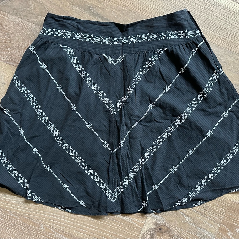 Free People Embroidered Skirt Size 8